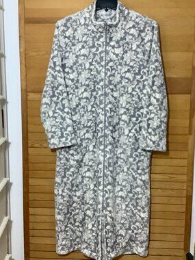 Robe XL Gray / White Maxi Sleeve Croft & Barrow Cozy Warm Fleece Luxurious
